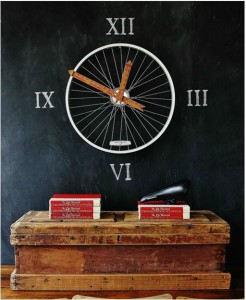 bicycle-wheel-clock-thistlewoodfarms