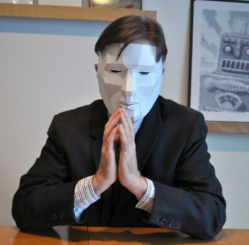 Как сделать маску Анонимуса своими 