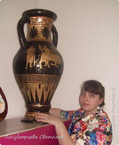 Перед тем как изготовить вазу, я долго думала из чего же мне сделать сосуд, напоминающий древнегреческую амфору, и, остановилась на варианте изготовления вазы из картона в технике папье-маше. Здесь, я пошагово расскажу как я это делала и что получилось в итоге. фото 16