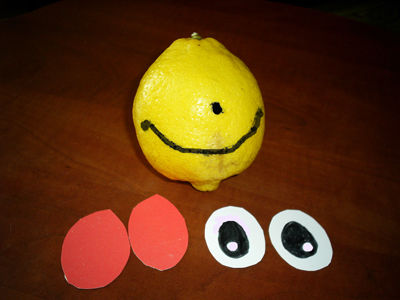 Поделка из фруктов «Веселый лимон»: Делаем декор для лимона