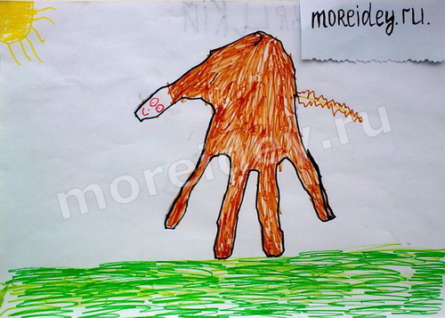 Рисование ладошками: детский рисунок лошадка