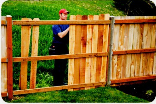 Как сделать забор - поделки для дачи (2)