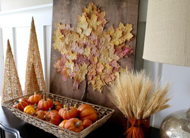 Осень - прекрасная пора для изготовления панно из листьев