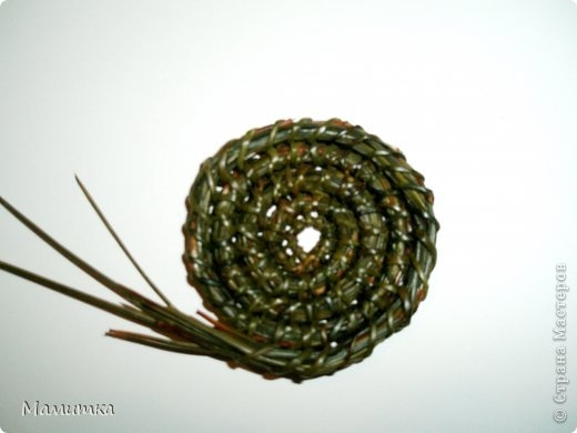 Плетение из сосновых иголок от Мамитка. КОЛОКОЛЬЧИКИ (5) (520x390, 67Kb)