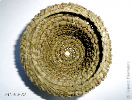 Плетение из сосновых иголок от Мамитка. КОЛОКОЛЬЧИКИ (10) (520x394, 114Kb)