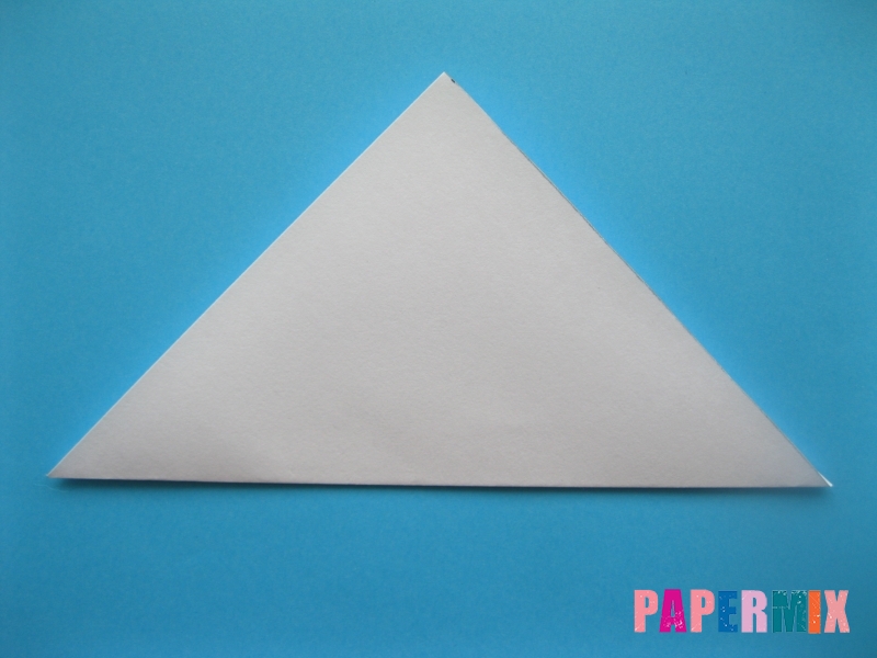 Как сделать акулу из бумаги (оригами) поэтапно - шаг 1