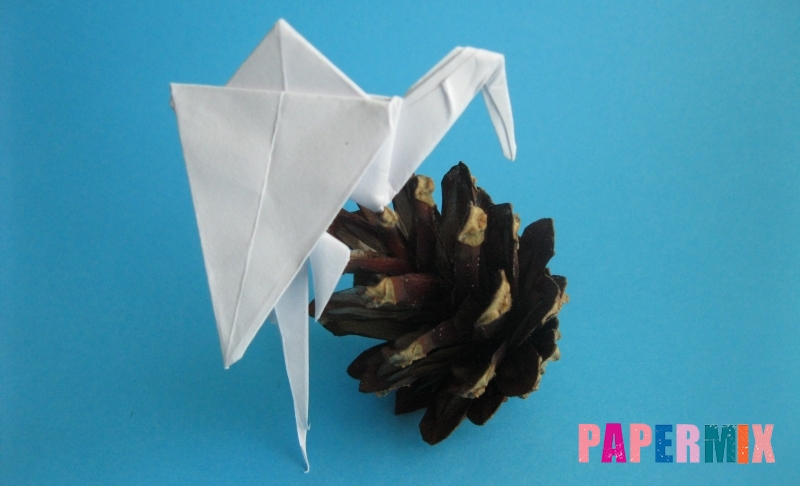 Как сделать цаплю из бумаги в технике оригами своими руками