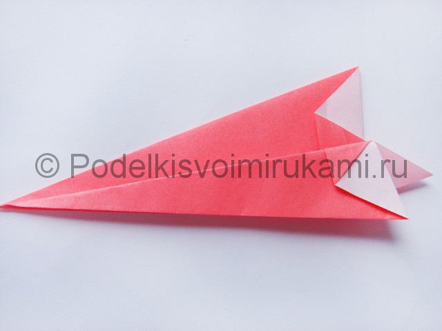 Как сделать лебедя из бумаги в технике оригами. Фото 10.