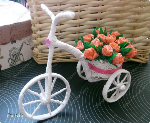 Насмотрелась я цветочных велосипедов,сделанных руками других мастериц ,вдохновилась и решилась на свой)) фото 2
