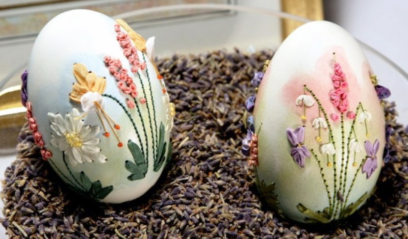 Пасхальные яйца с объемным декором