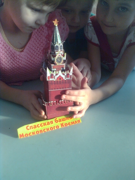  поделки спаской башни кремля девочки
