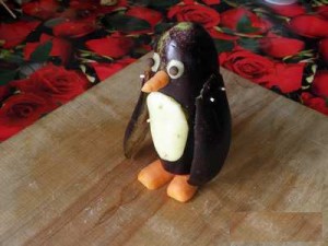 Пингвин из баклажана