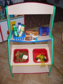Небольшая игровая мебель для помещения в детский сад